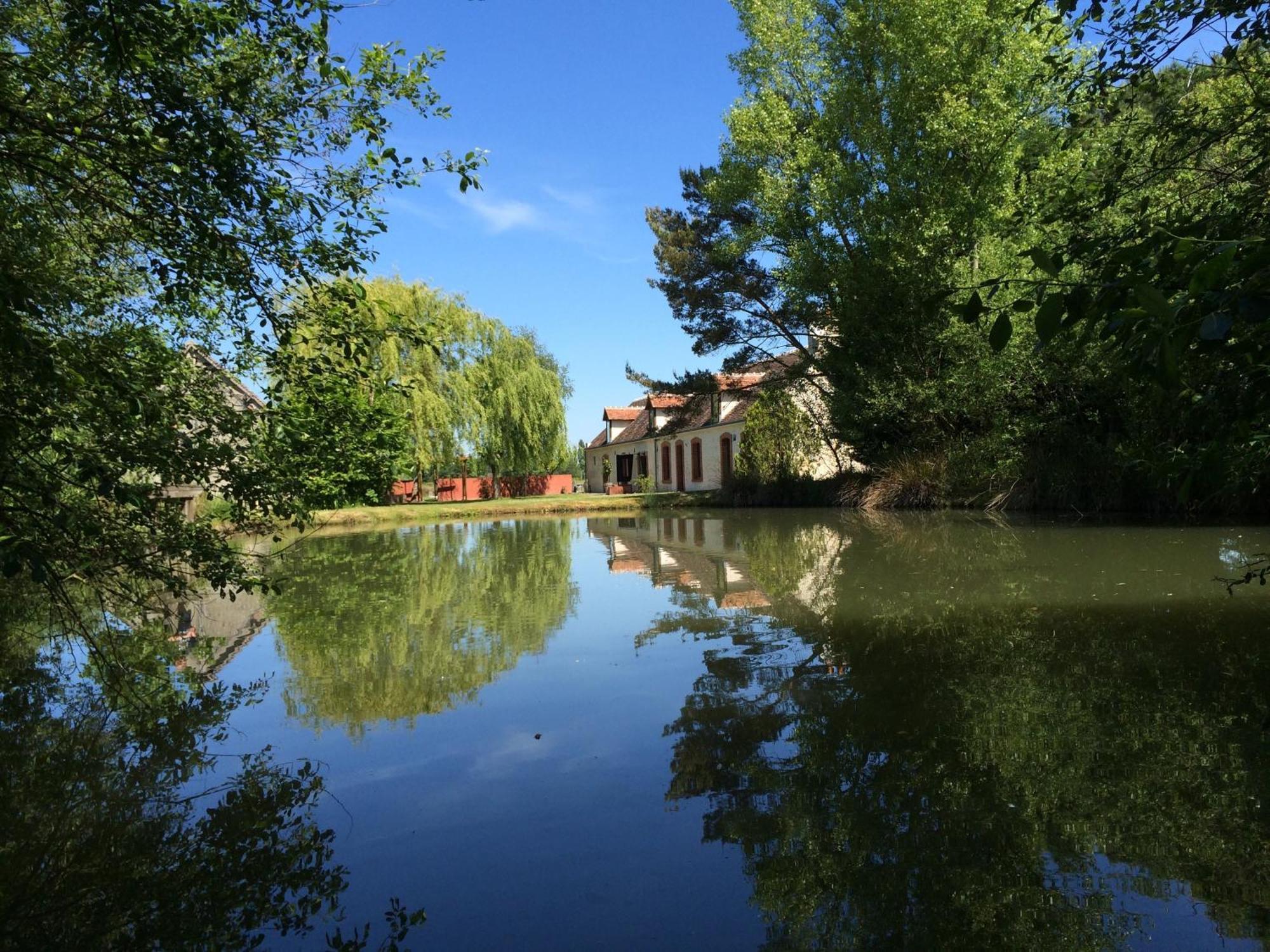 Chambre D'Hotes Le Grand Fourneau Lassay-sur-Croisne ภายนอก รูปภาพ